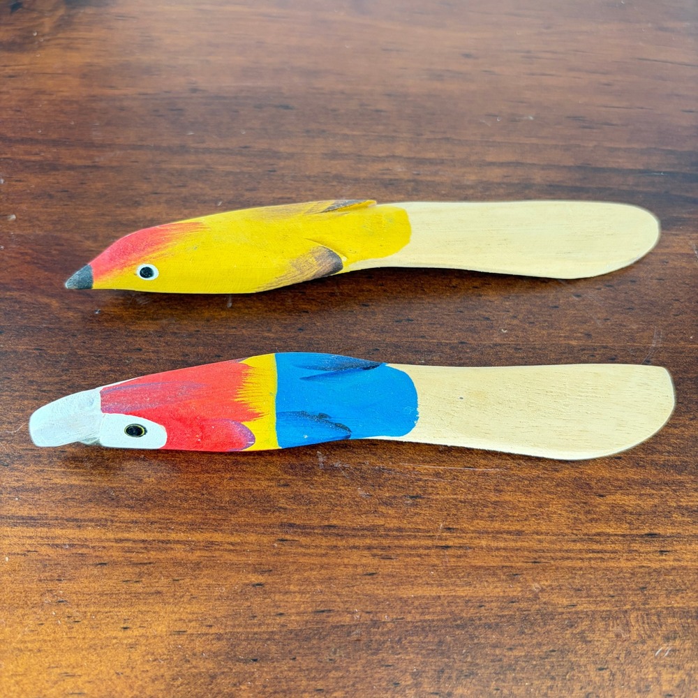 Vintage Hand Painted Wooden Bird Butter Knives Parrot Folk Art Spreaders Set 2